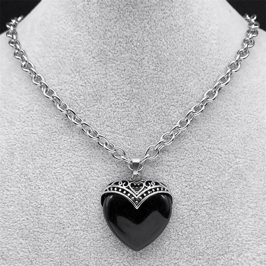 schwarzes-herzanhanger-stein