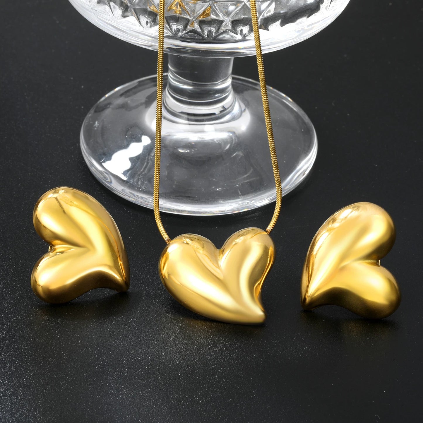 Ohrringe Mit Herzanhänger Gold