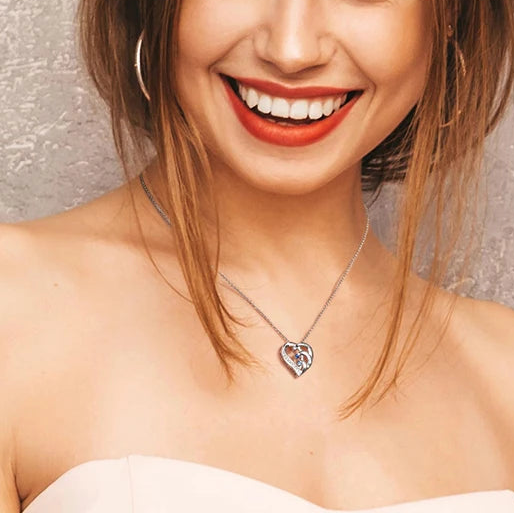 herzkette-mit-gravur-und-stein