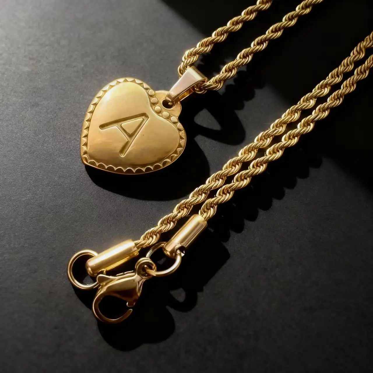 herzkette-mit-gravur-fur-freundin