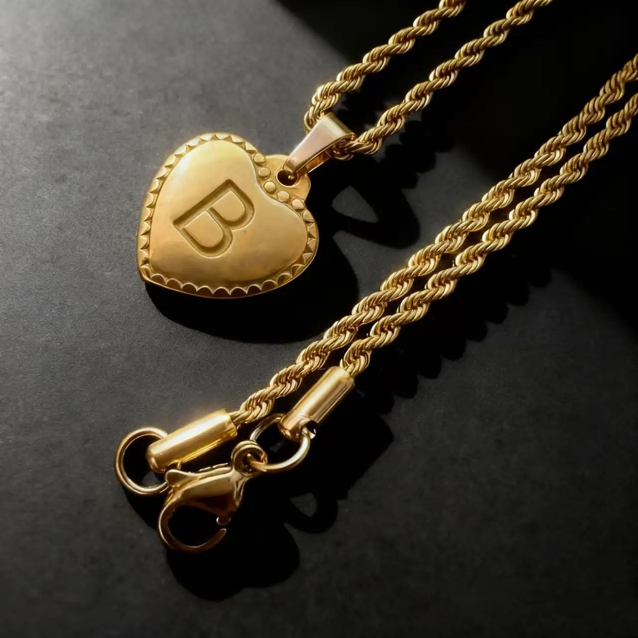 herzkette-mit-gravur-fur-freundin