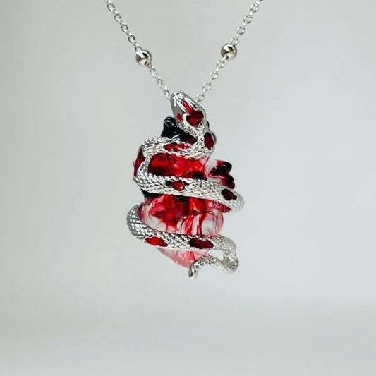 menschliches-herz-kette-anatomisch