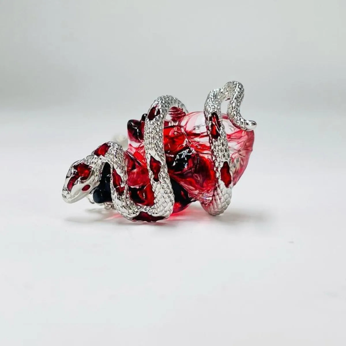 menschliches-herz-kette-anatomisch