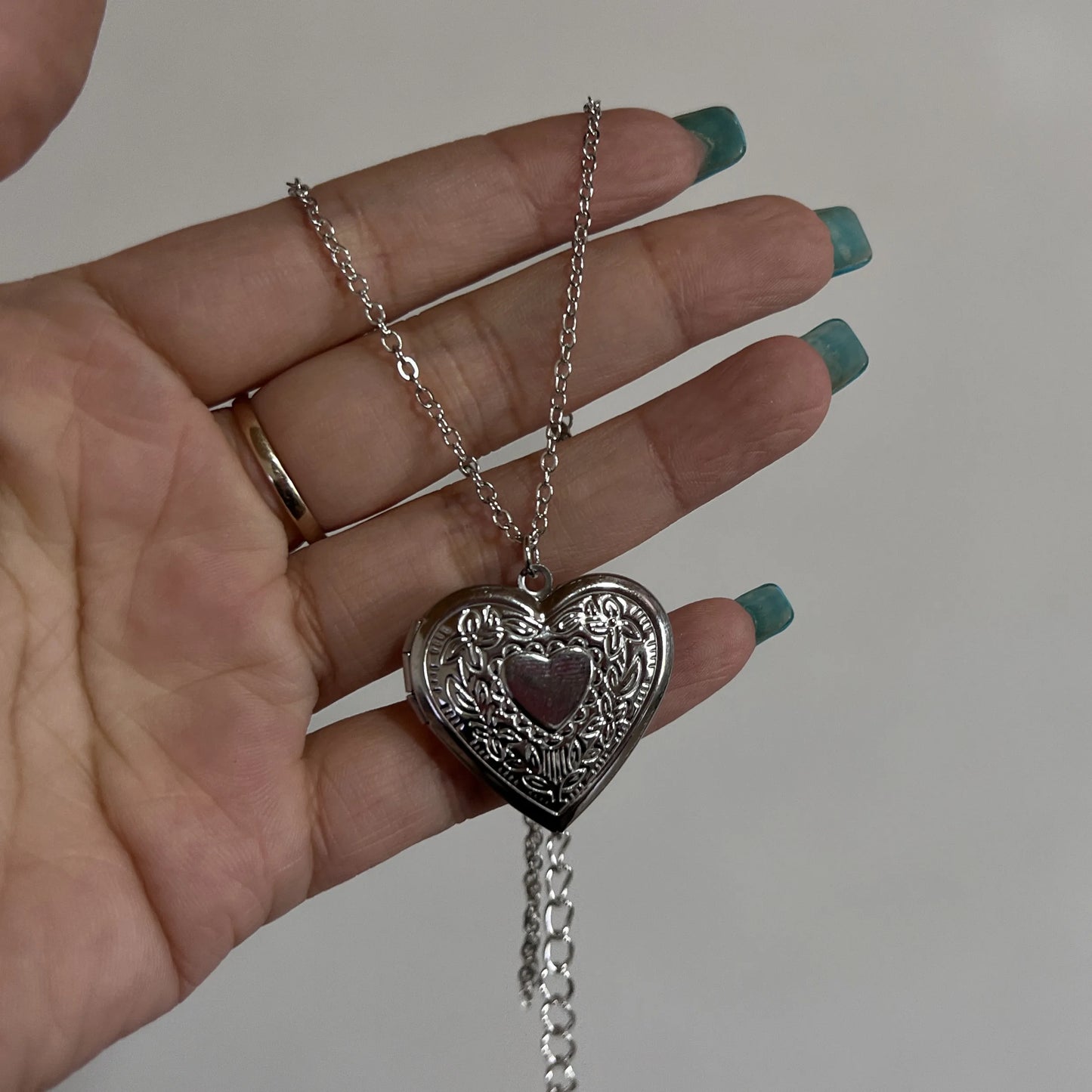 heart-locket-necklace-small