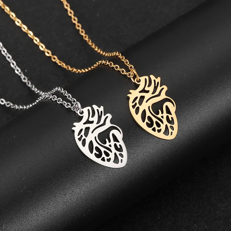 anatomisches-herz-anhanger-echtsilber