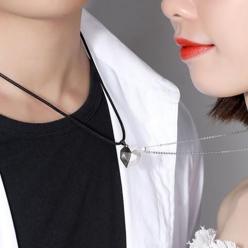 geteiltes-herz-anhanger-silber