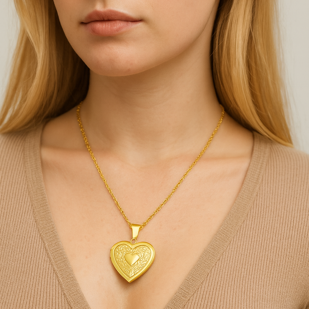 heart-locket-necklace-photo