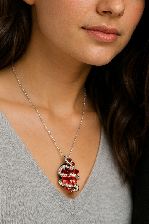 menschliches-herz-kette-anatomisch