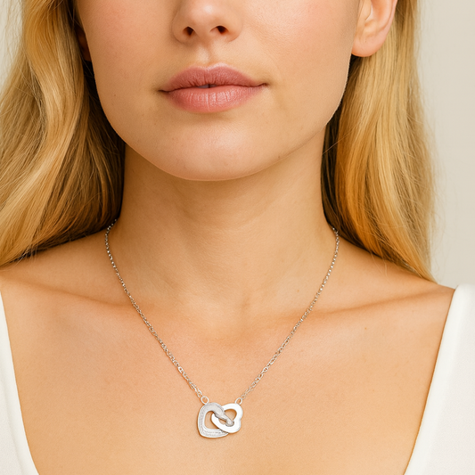 silberkette-mit-2-herzen